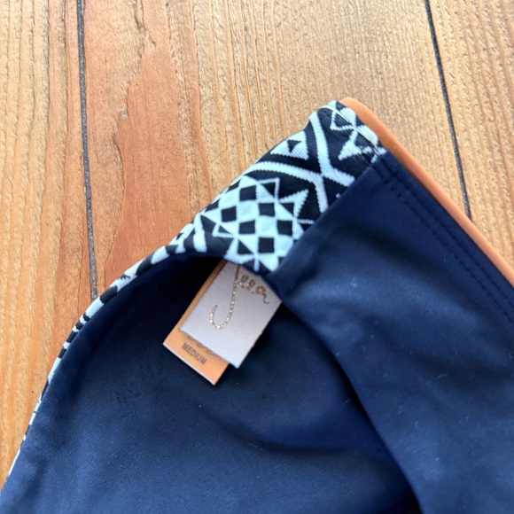 Seea Bikini Top - Picture 3 of 3